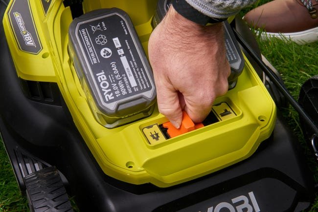 Tondeuse Sans Fil RYOBI 18V – 37 cm – Image 9